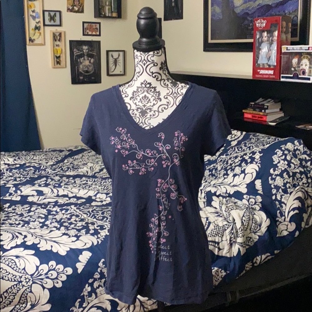 Eastern mountain sports v neck